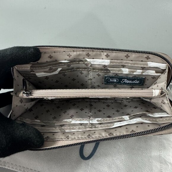 Lug Quilted RFID Zip Around Wallet Tendu - Bright Floral - Picture 9 of 15